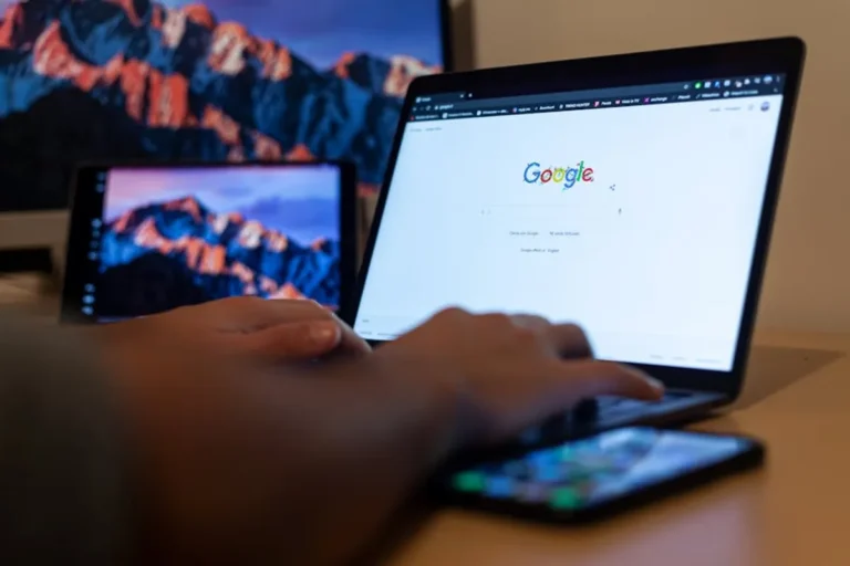 The Search Trend Behind indexationnews.com for Online News Audiences